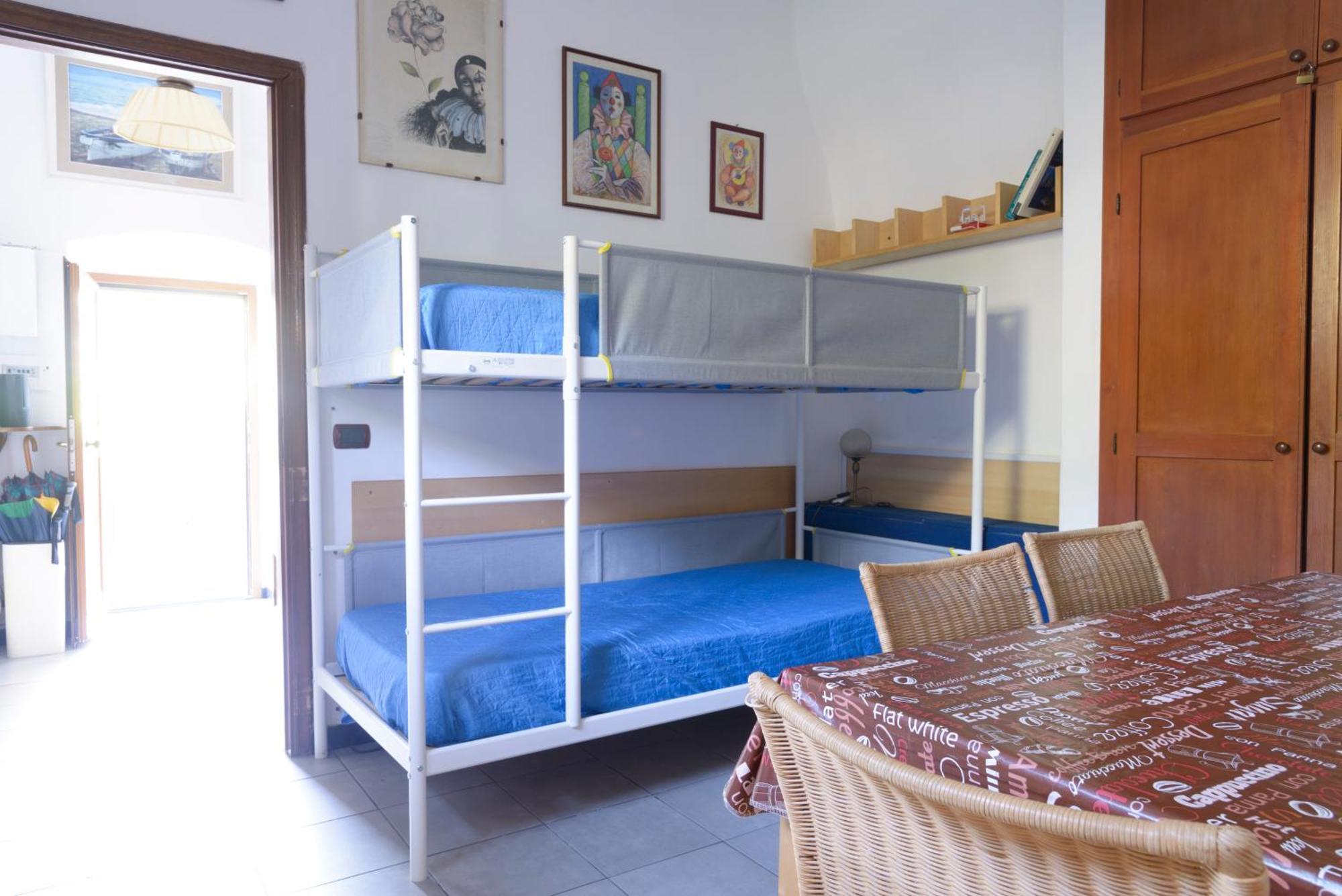 Fattore 8 Levanto Luaran gambar